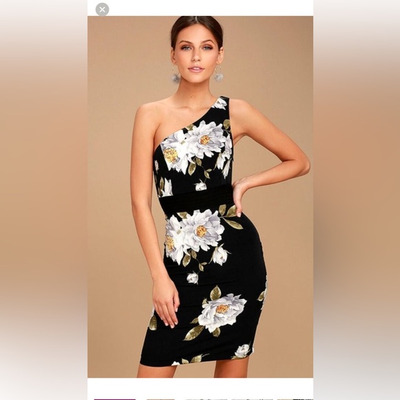 Lulus Dresses & Skirts - NWT! Lulus Black Floral One Shoulder Dress 👗 Size S